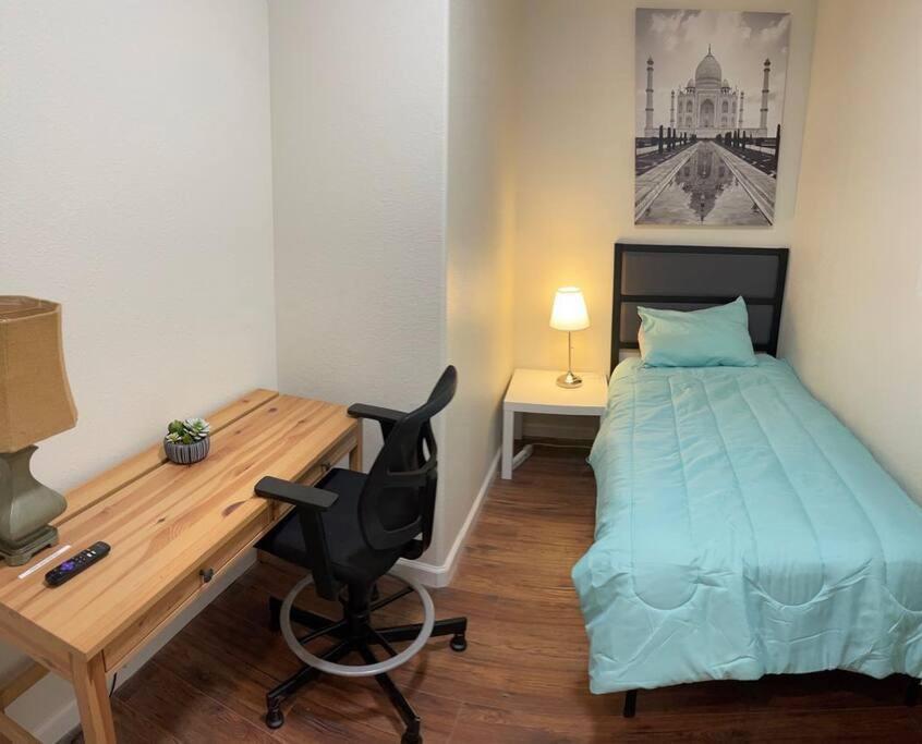 شقة Brand New 2Br Cute Blue Led In North فريسنو المظهر الخارجي الصورة